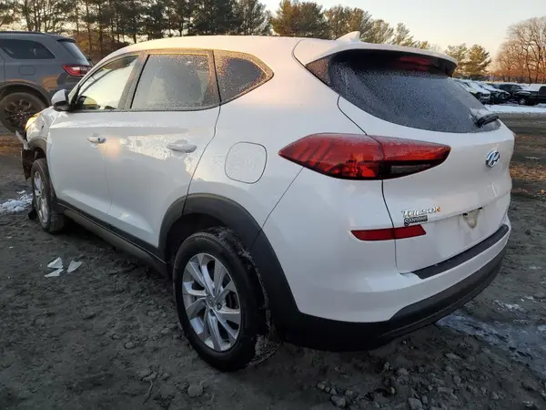 KM8J2CA45MU349585 2021 HYUNDAI TUCSON - Image 2