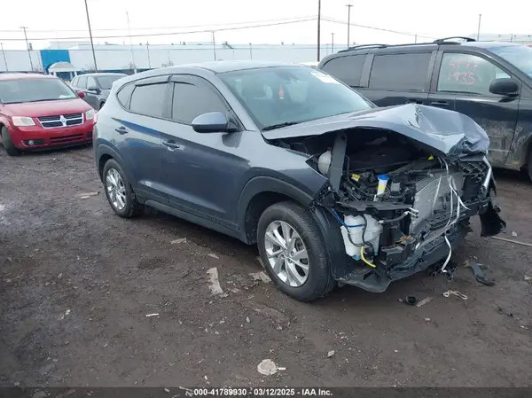 KM8J2CA45MU373000 2021 HYUNDAI TUCSON - Image 1