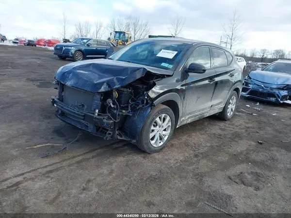 KM8J2CA45MU383011 2021 HYUNDAI TUCSON - Image 2