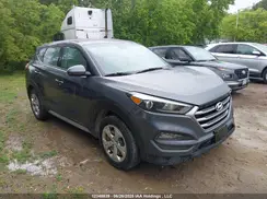 KM8J2CA46HU431797 2017 HYUNDAI TUCSON