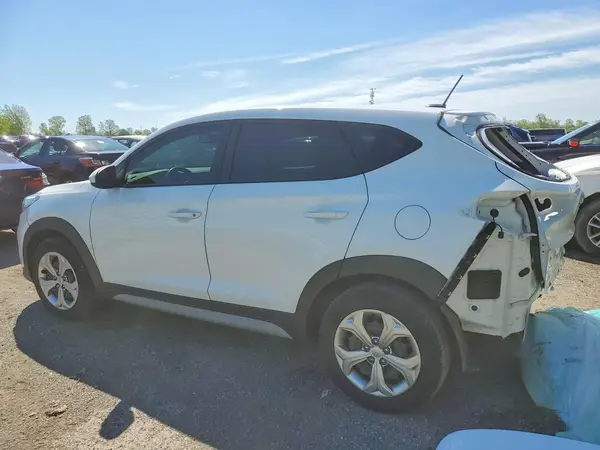 KM8J2CA46HU502657 2017 HYUNDAI TUCSON - Image 2