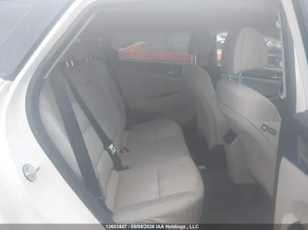 KM8J2CA46HU502965 2017 HYUNDAI TUCSON - Image 8
