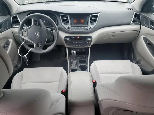 KM8J2CA46JU642052 2018 HYUNDAI TUCSON - Image 8