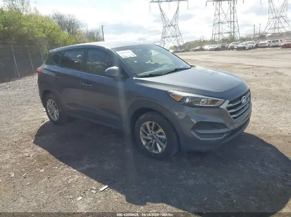 KM8J2CA46JU658316 2018 HYUNDAI TUCSON - Image 1