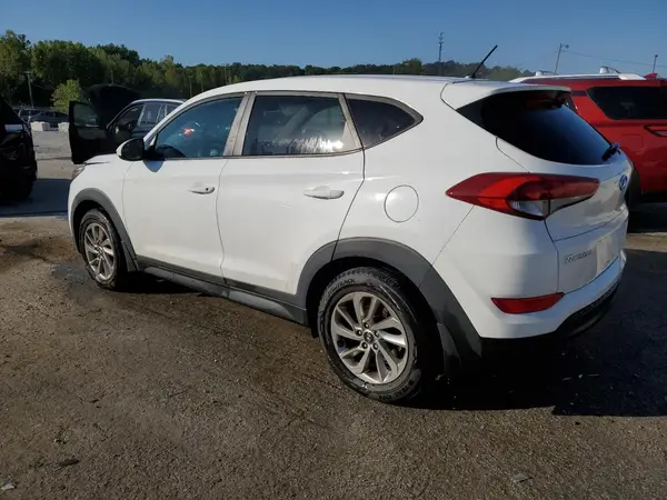 KM8J2CA46JU667114 2018 HYUNDAI TUCSON - Image 2