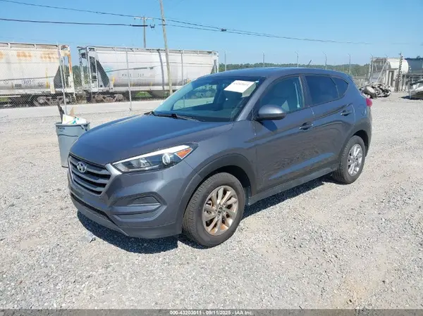 KM8J2CA46JU678730 2018 HYUNDAI TUCSON - Image 2