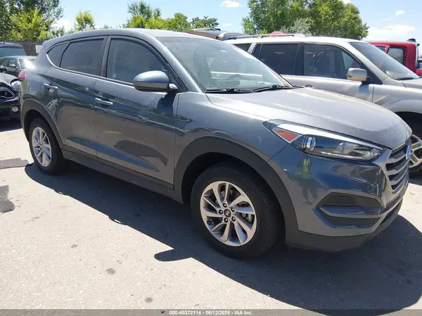 KM8J2CA46JU680977 2018 HYUNDAI TUCSON - Image 1