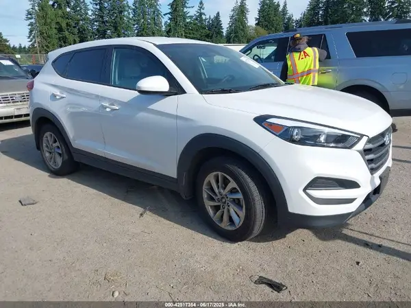 KM8J2CA46JU741924 2018 HYUNDAI TUCSON - Image 1
