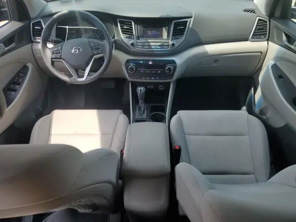 KM8J2CA46JU766774 2018 HYUNDAI TUCSON - Image 8