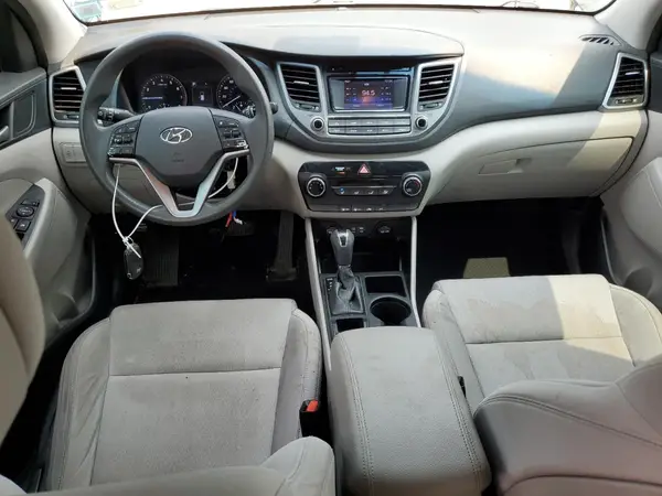 KM8J2CA46JU792100 2018 HYUNDAI TUCSON - Image 8