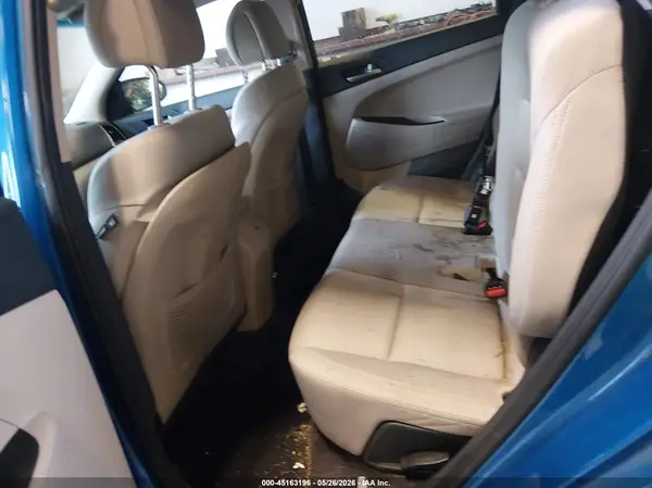 KM8J2CA46JU792744 2018 HYUNDAI TUCSON - Image 8