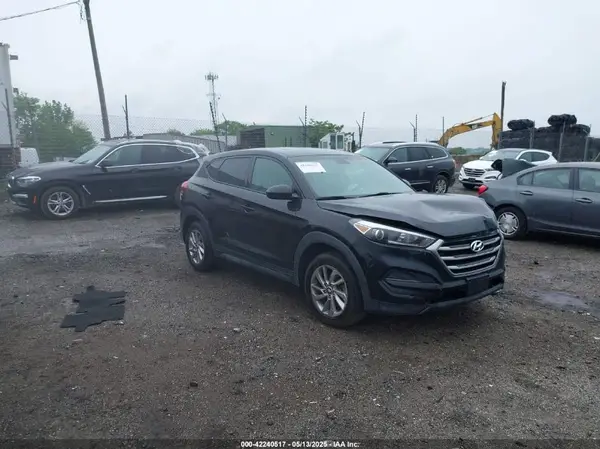 KM8J2CA46JU801488 2018 HYUNDAI TUCSON - Image 1