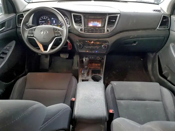 KM8J2CA46JU814418 2018 HYUNDAI TUCSON - Image 8