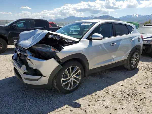 KM8J2CA46JU816931 2018 HYUNDAI TUCSON - Image 1