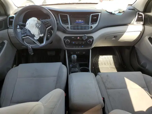 KM8J2CA46JU816931 2018 HYUNDAI TUCSON - Image 8
