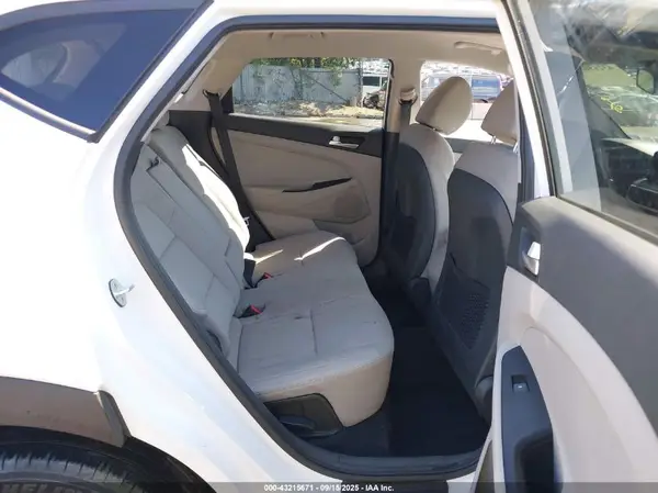 KM8J2CA46KU044531 2019 HYUNDAI TUCSON - Image 8