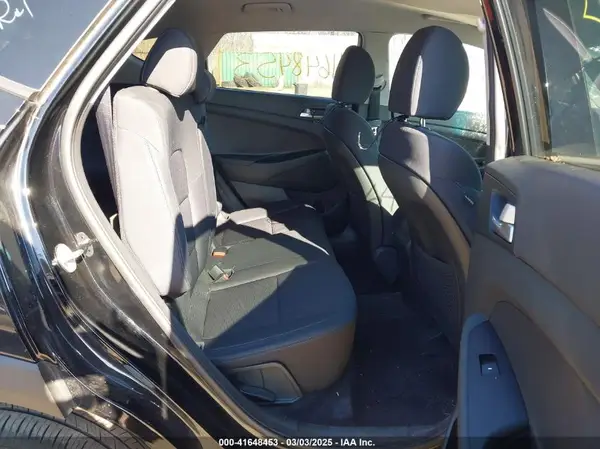KM8J2CA46KU073107 2019 HYUNDAI TUCSON - Image 8