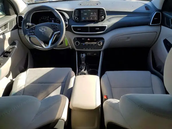 KM8J2CA46KU073172 2019 HYUNDAI TUCSON - Image 8