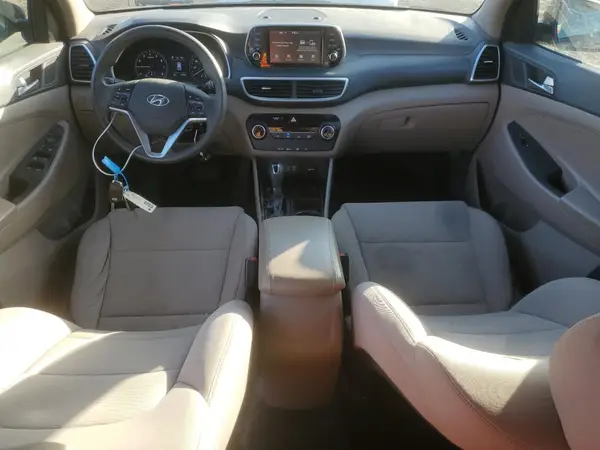 KM8J2CA46KU082440 2019 HYUNDAI TUCSON - Image 8