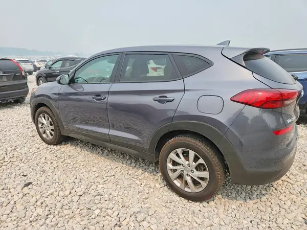 KM8J2CA46KU840194 2019 HYUNDAI TUCSON - Image 2