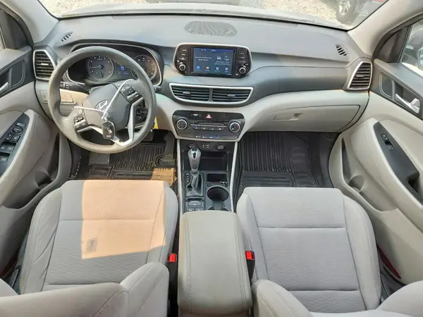 KM8J2CA46KU840194 2019 HYUNDAI TUCSON - Image 8
