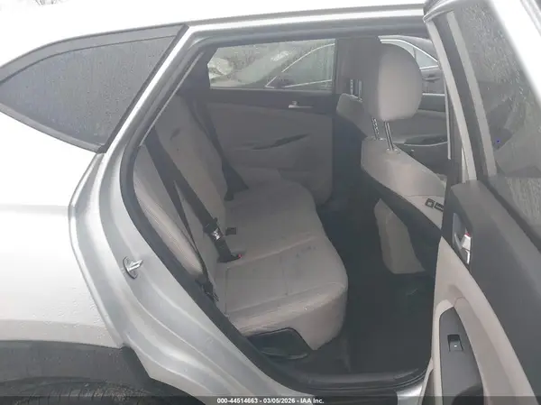 KM8J2CA46KU855312 2019 HYUNDAI TUCSON - Image 8