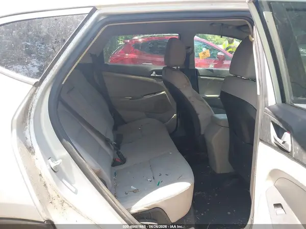 KM8J2CA46KU866889 2019 HYUNDAI TUCSON - Image 8
