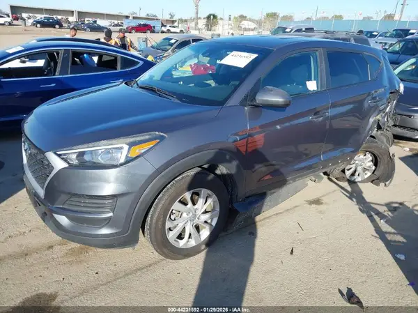 KM8J2CA46KU882509 2019 HYUNDAI TUCSON - Image 2