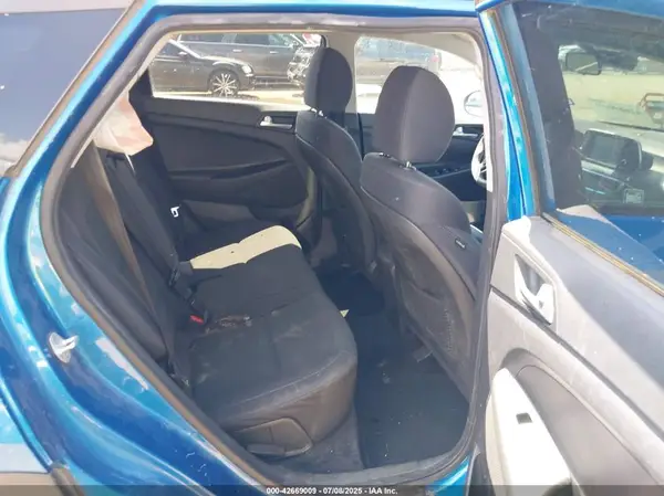KM8J2CA46KU884308 2019 HYUNDAI TUCSON - Image 8
