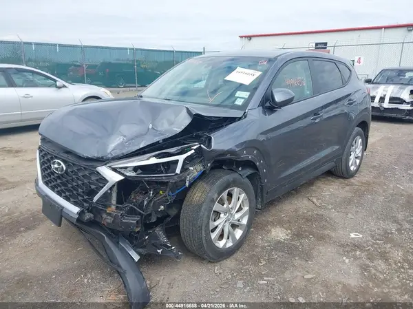 KM8J2CA46KU995604 2019 HYUNDAI TUCSON - Image 2