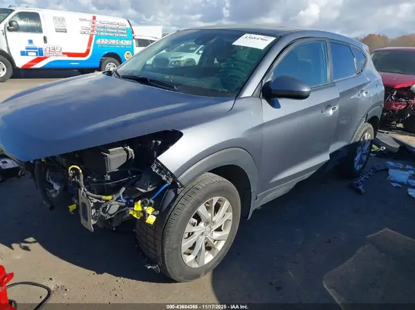 KM8J2CA46KU996493 2019 HYUNDAI TUCSON - Image 2
