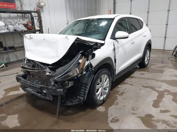 KM8J2CA46LU135560 2020 HYUNDAI TUCSON - Image 2