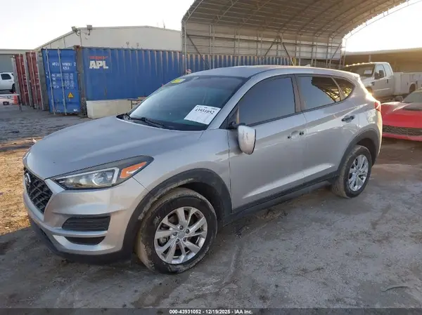 KM8J2CA46LU136918 2020 HYUNDAI TUCSON - Image 2