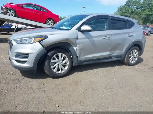 KM8J2CA46LU160054 2020 HYUNDAI TUCSON - Image 2