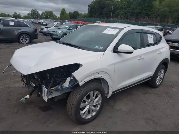 KM8J2CA46LU259859 2020 HYUNDAI TUCSON - Image 2