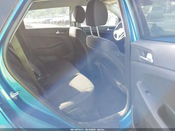 KM8J2CA46MU304980 2021 HYUNDAI TUCSON - Image 8
