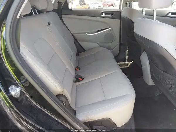 KM8J2CA46MU368811 2021 HYUNDAI TUCSON - Image 8
