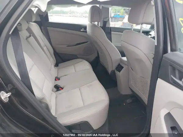 KM8J2CA47HU488753 2017 HYUNDAI TUCSON - Image 8