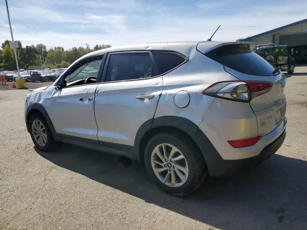 KM8J2CA47JU624983 2018 HYUNDAI TUCSON - Image 2