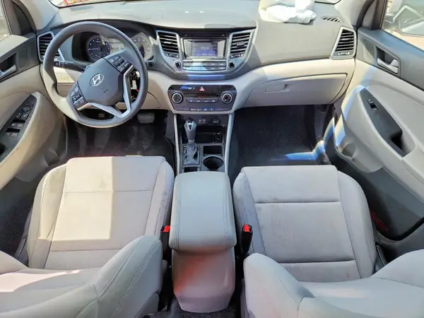 KM8J2CA47JU625289 2018 HYUNDAI TUCSON - Image 8