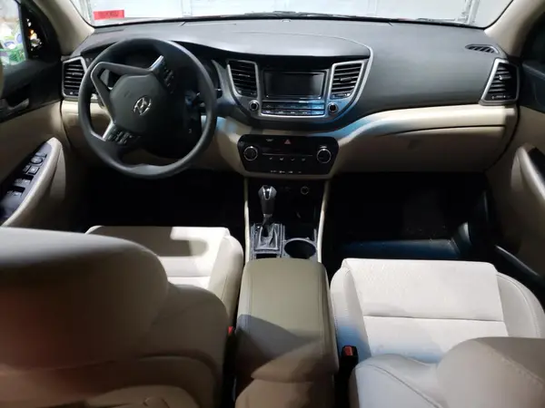KM8J2CA47JU650113 2018 HYUNDAI TUCSON - Image 8