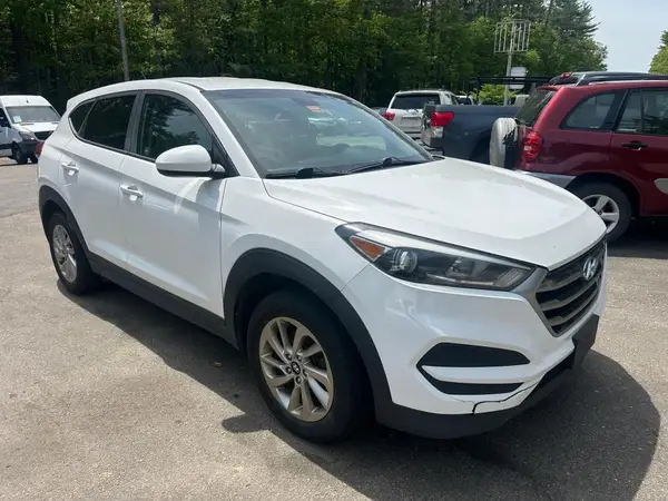 KM8J2CA47JU660172 2018 HYUNDAI TUCSON - Image 1