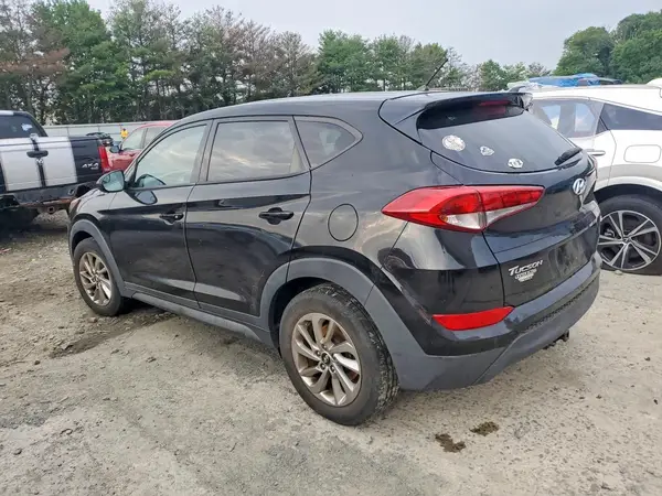 KM8J2CA47JU662603 2018 HYUNDAI TUCSON - Image 2