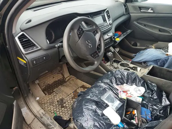 KM8J2CA47JU662603 2018 HYUNDAI TUCSON - Image 8
