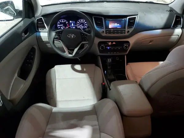 KM8J2CA47JU664691 2018 HYUNDAI TUCSON - Image 8