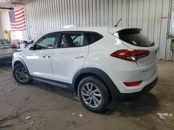 KM8J2CA47JU684228 2018 HYUNDAI TUCSON - Image 2