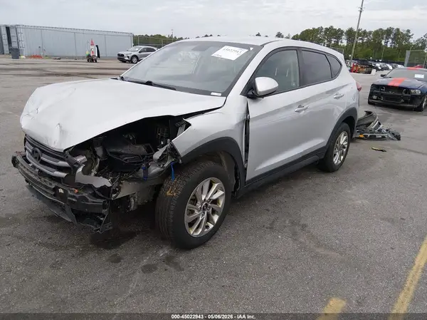 KM8J2CA47JU693222 2018 HYUNDAI TUCSON - Image 2