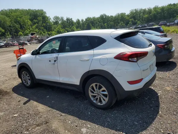 KM8J2CA47JU698081 2018 HYUNDAI TUCSON - Image 2