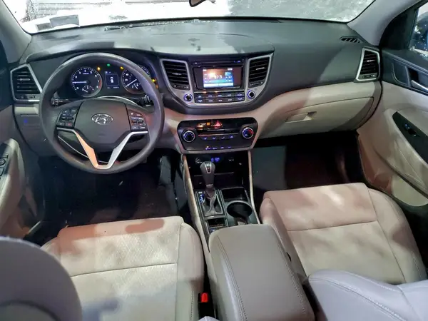 KM8J2CA47JU747358 2018 HYUNDAI TUCSON - Image 8