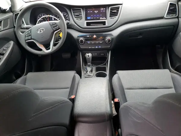 KM8J2CA47JU786483 2018 HYUNDAI TUCSON - Image 8